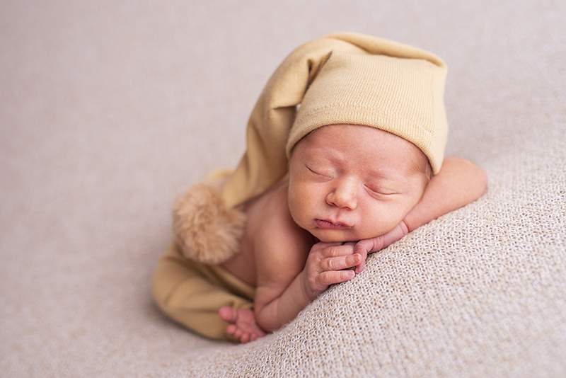 poses en el puff :: Fotógrafo recién nacidos